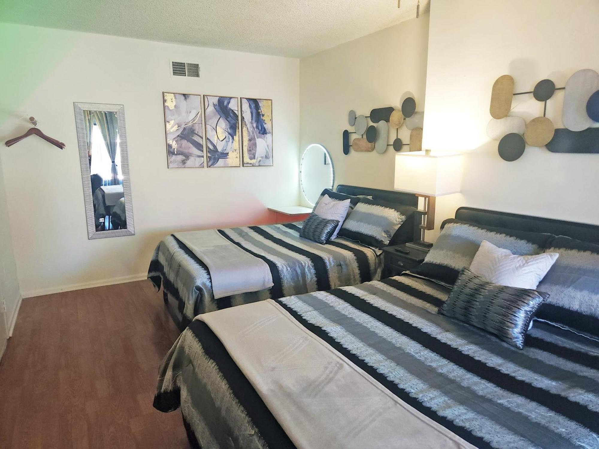 The Hathaway Suites Los Angeles Eksteriør billede